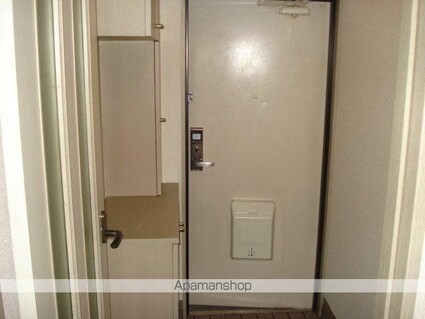 ガーデンスクエア[2DK/40.5m2]の玄関