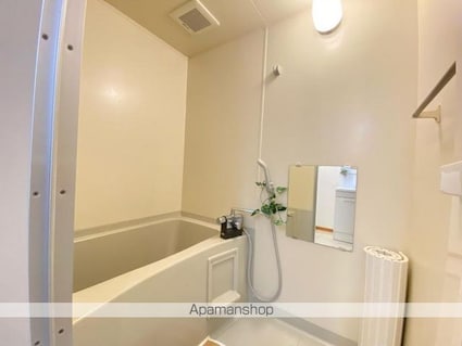 ヴィーアジラソーレＡ・Ｂ棟[1K/33.39m2]のバス