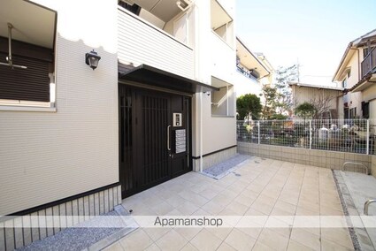 グローヴⅢ[1R/26.27m2]のエントランス1