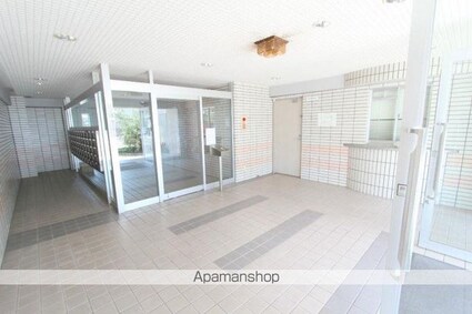 香川県高松市鶴市町[3DK/61.1m2]のロビー