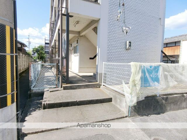 高木ハイツの玄関写真