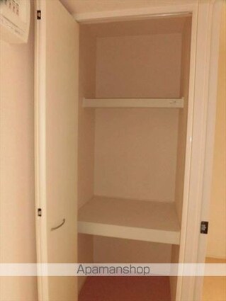 和歌山県和歌山市栄谷[2LDK/66.31m2]の共用部2