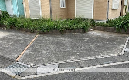 新白岡戸建[4LDK/102.87m2]の駐車場