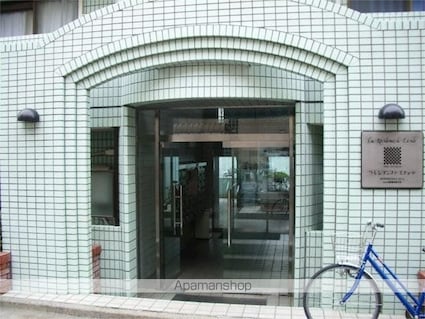 東京都中野区本町３丁目[1R/16.07m2]のエントランス
