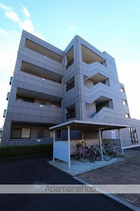 ロイヤルコーポ中川　[1LDK/51.3m2]の外観5