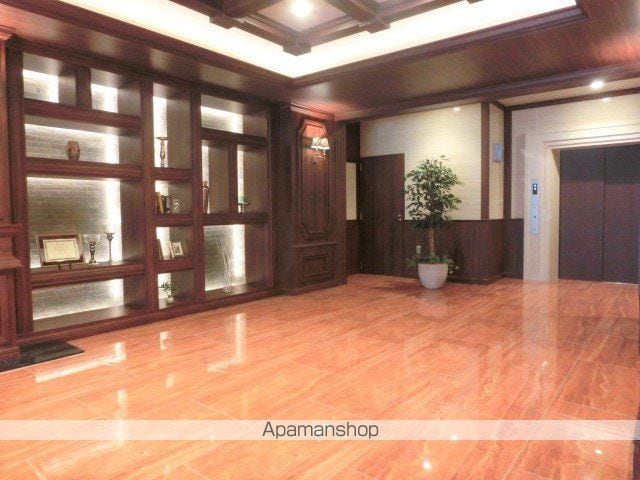 PREGI0本町の玄関写真