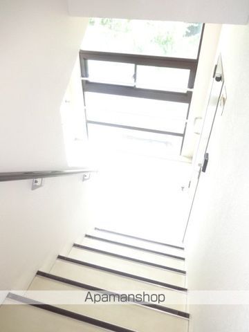 イーリス宮の丘虹の橋の玄関写真