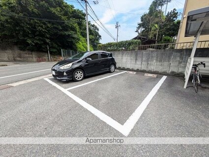 岡山県倉敷市玉島八島[1K/24.08m2]の駐車場2