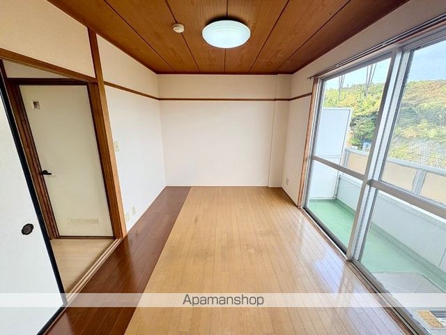 ロイヤルプラザの内装写真