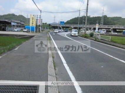 クールメゾン[1LDK/46.49m2]の周辺1