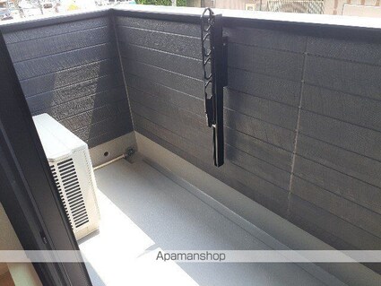 ローレルＥａｓｔ[1K/31.21m2]のバルコニー