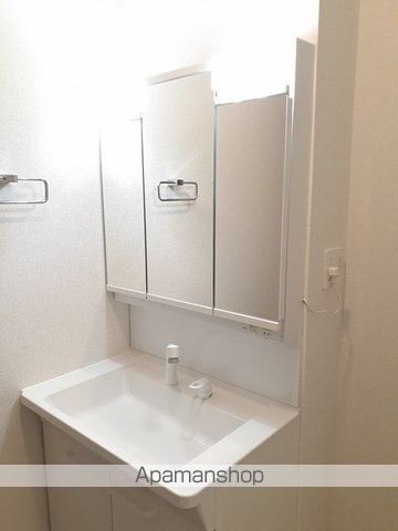 アルバ ファウスト IIの内装写真