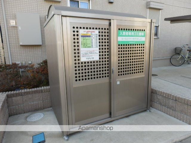 ウィステリアコート[3LDK/71.37m2]の共用部1