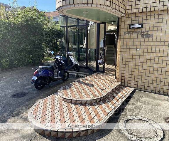 シティーハウス有栖川の玄関写真