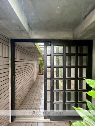 東京都日野市南平２丁目[4LDK/119.38m2]のエントランス
