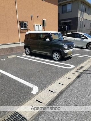 エテルノ　ディッチャ[2LDK/62.45m2]の駐車場