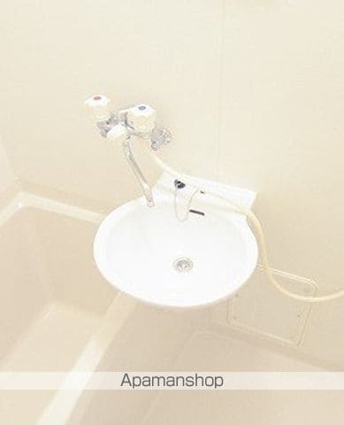 レオパレスユアーズIIIの内装写真