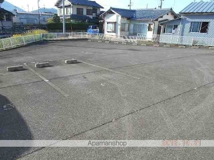 レオパレスゆうゆう[1K/23.18m2]の駐車場