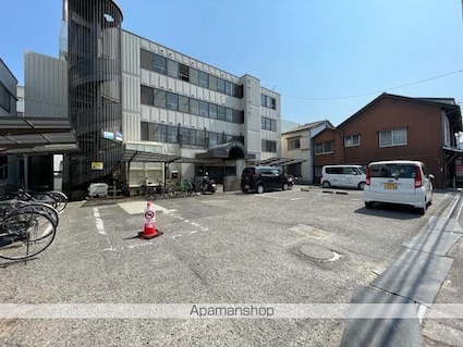 タウンヴィラ[1DK/28.03m2]の駐車場