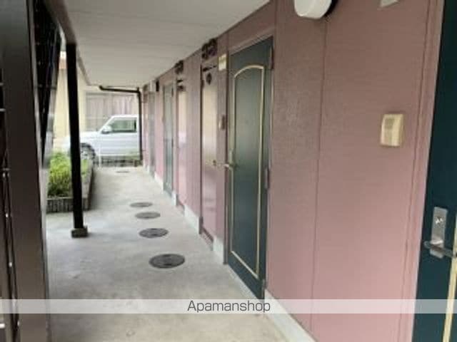 サントマンション大津の玄関写真