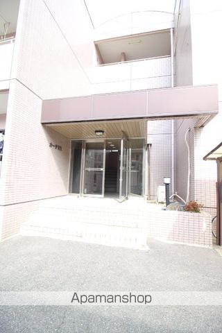 カーサ21の玄関写真