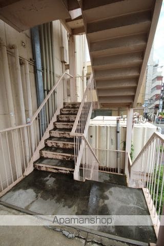 草野マンション21号館の玄関写真