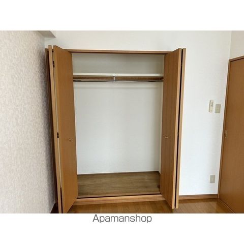 ティアラ目白 AVENUEの内装写真