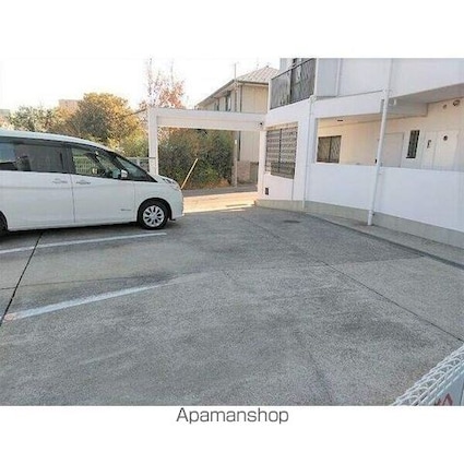 ハイムビーオール[3LDK/85.74m2]の駐車場2