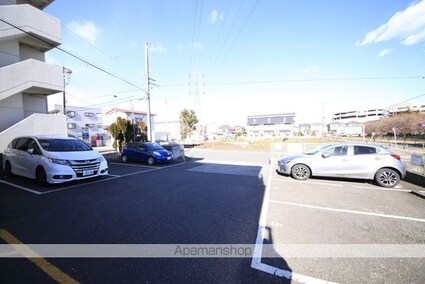 リファインド和田[1R/21.22m2]の駐車場1