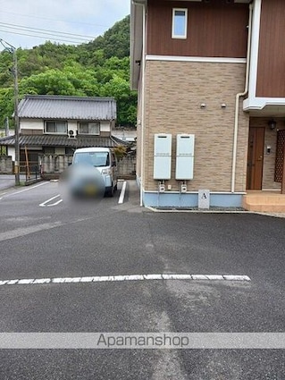 サウスヴィラＡ[2LDK/58.21m2]の駐車場