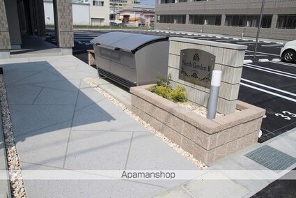 岐阜県岐阜市東鶉１丁目[1LDK/40m2]のエントランス