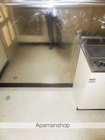サニーハイツ轟Bの内装写真