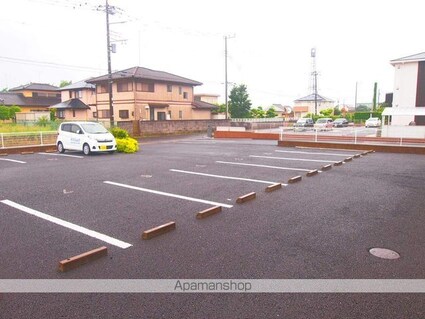 カーサ・アバンティー[2LDK/56.71m2]の駐車場2