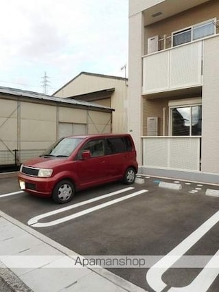 アドバンス[1K/31.7m2]の駐車場1