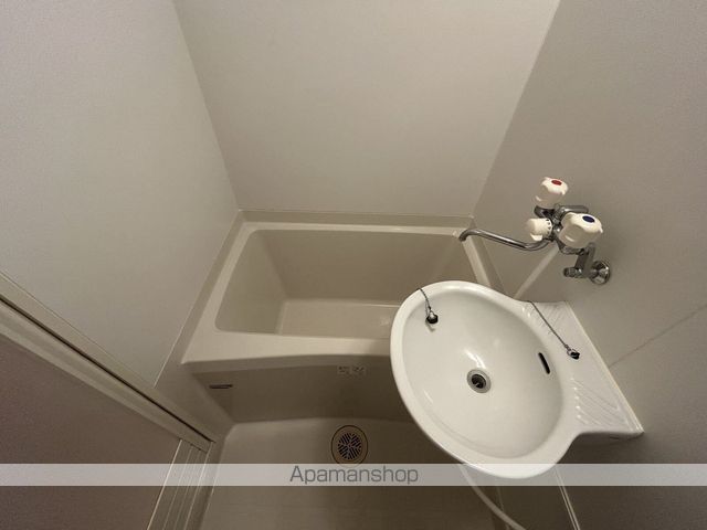 レオパレスクリスタルガーデンの内装写真