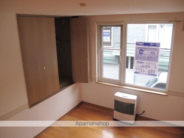 スリーステージの内装写真