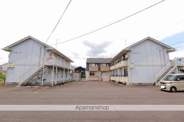 アーバン折立 南棟の外観写真