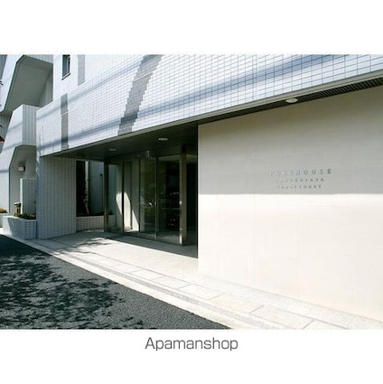 パークハウス三軒茶屋クロスコート[3LDK/62.79m2]のエントランス