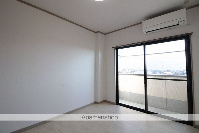 レジデンス923岡谷の内装写真