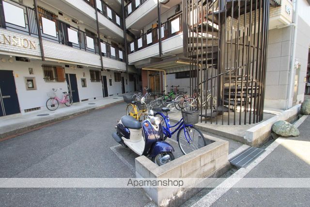 第2岡崎マンションの玄関写真