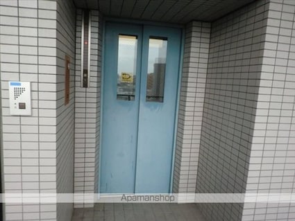 レジデンス荒川[4LDK/75.9m2]の共用部1