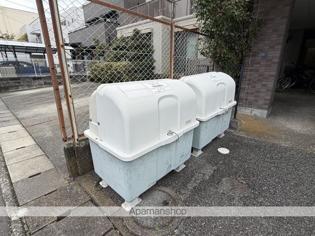 デイジーヒルの外観写真