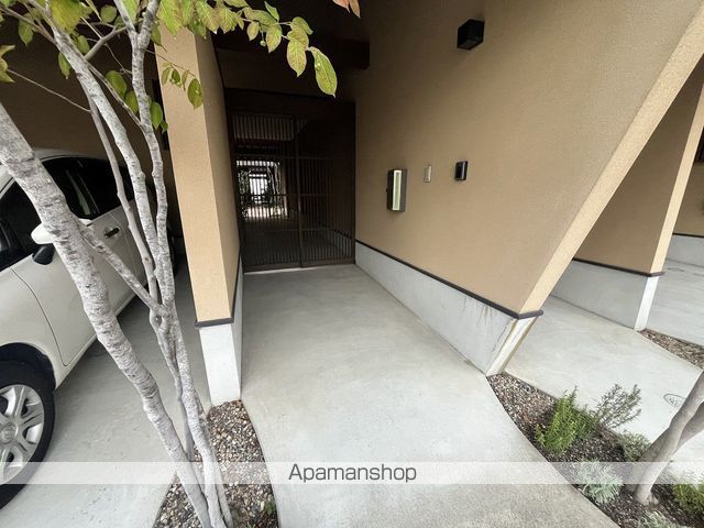 BREEZE COURT 参番館 B棟の玄関写真