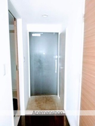 千葉県千葉市中央区新宿１丁目[2LDK/59.88m2]の玄関