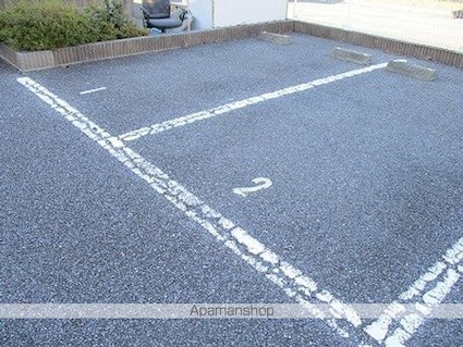 レオパレスカメリアひたち野Ⅰ[1K/23.71m2]の駐車場2