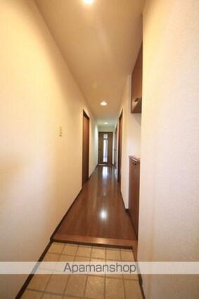 ニューリバーコート[3LDK/61.48m2]の玄関