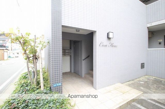CASAFLORESの玄関写真