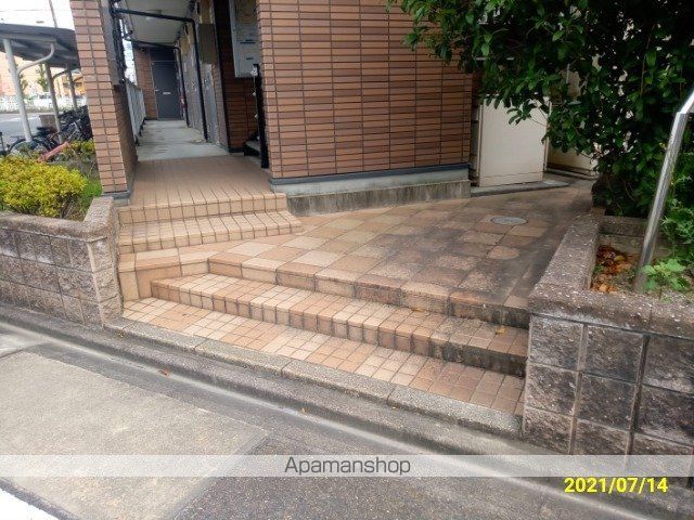 レオパレス小本本町の玄関写真