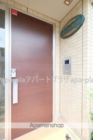 セータ サクラーレの玄関写真