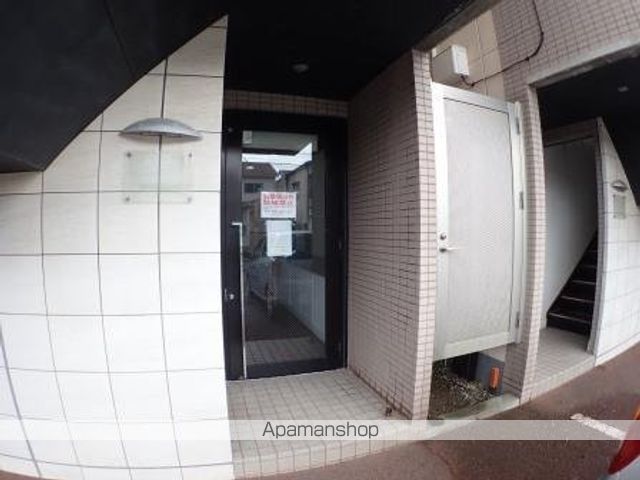 タウンハウス金衛町の玄関写真